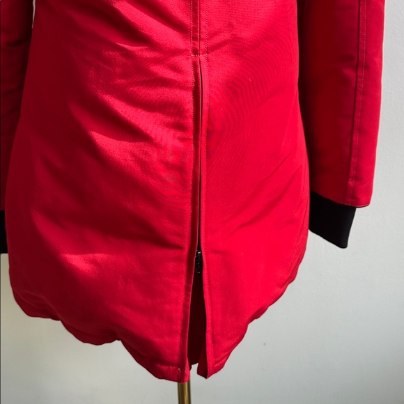Canada Goose Women’s Goosedown Feathers Real Fur Ski Jacket Outerwear Small Red - Picture 10 of 16